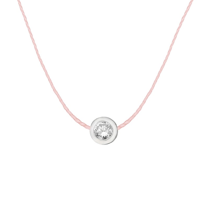 Collier diamant sur fil cordon de couleur est un bijou abordable, accessible et pas cher pour femme et un cadeau original de noël, d'anniversaire, d'amour ou d'amitié idéal. Fabriqué en France.