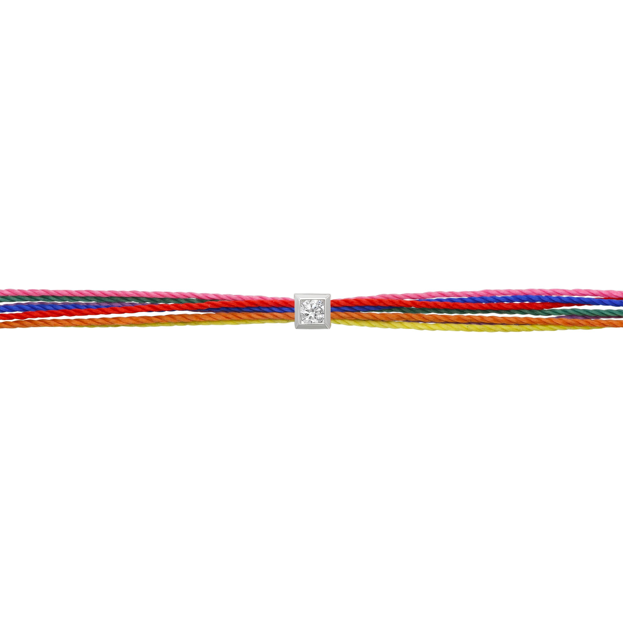 Bracelet fils multicolores et diamant pour homme et femme. bijou LGBTQ+ rainbow tendance et mode en fils de couleurs arc en ciel, symbole de tolérance et de paix très prisé par les stars et les célébrités. Cadeau pas cher et abordable pour Noël et anniversaire. Fabriqué en France.